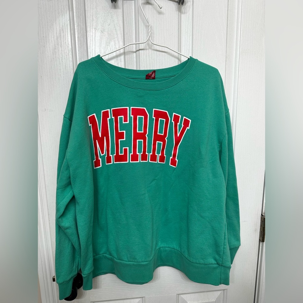 MERRY Graphic Sweatshirt